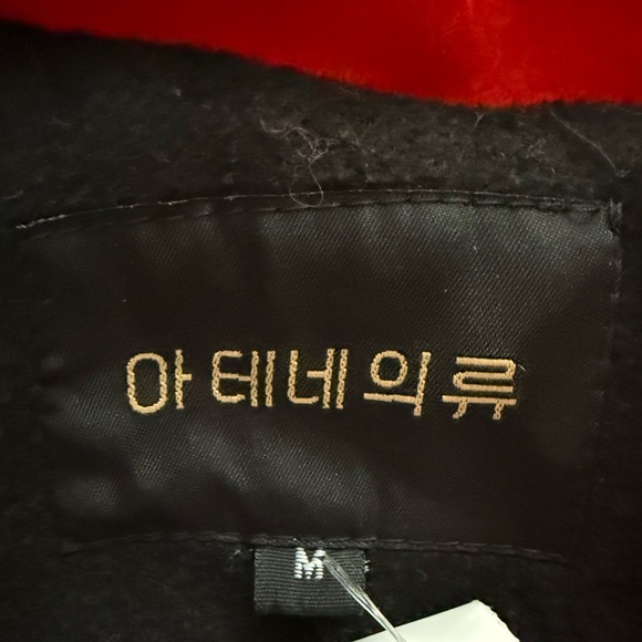 Military Elegant Black Coat with Gold Buttons - Picture 8 of 8